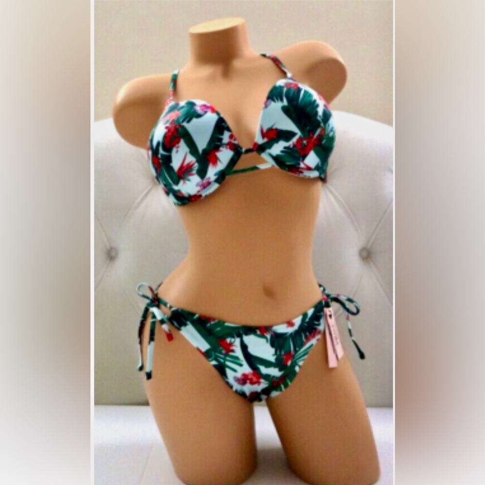 NWT Victoria's Secret Tropical Floral Underwire Bikini Top